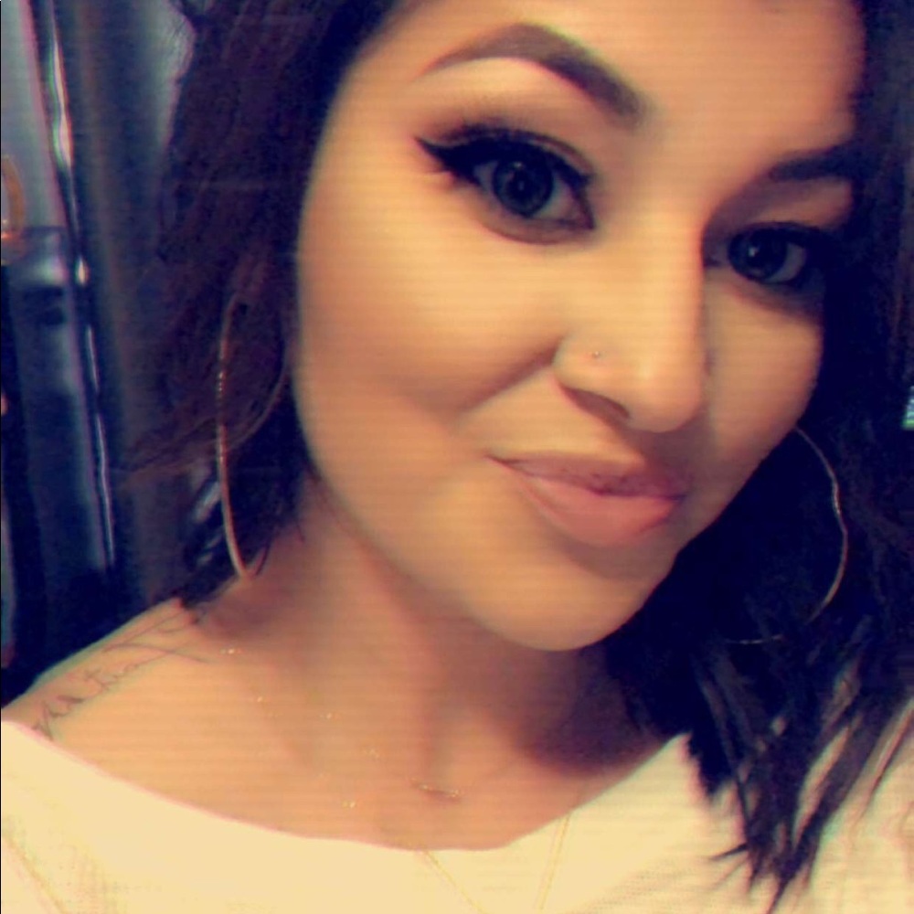 Meet your Posher, Pricilla